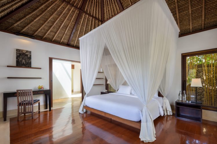 Bedroom 1 (Queen bed) with Ensuite bathroom